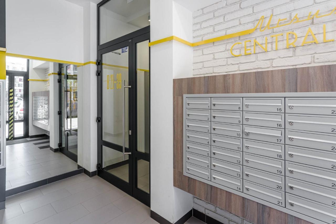 Chill Apartments Ursus Warsawa Bagian luar foto