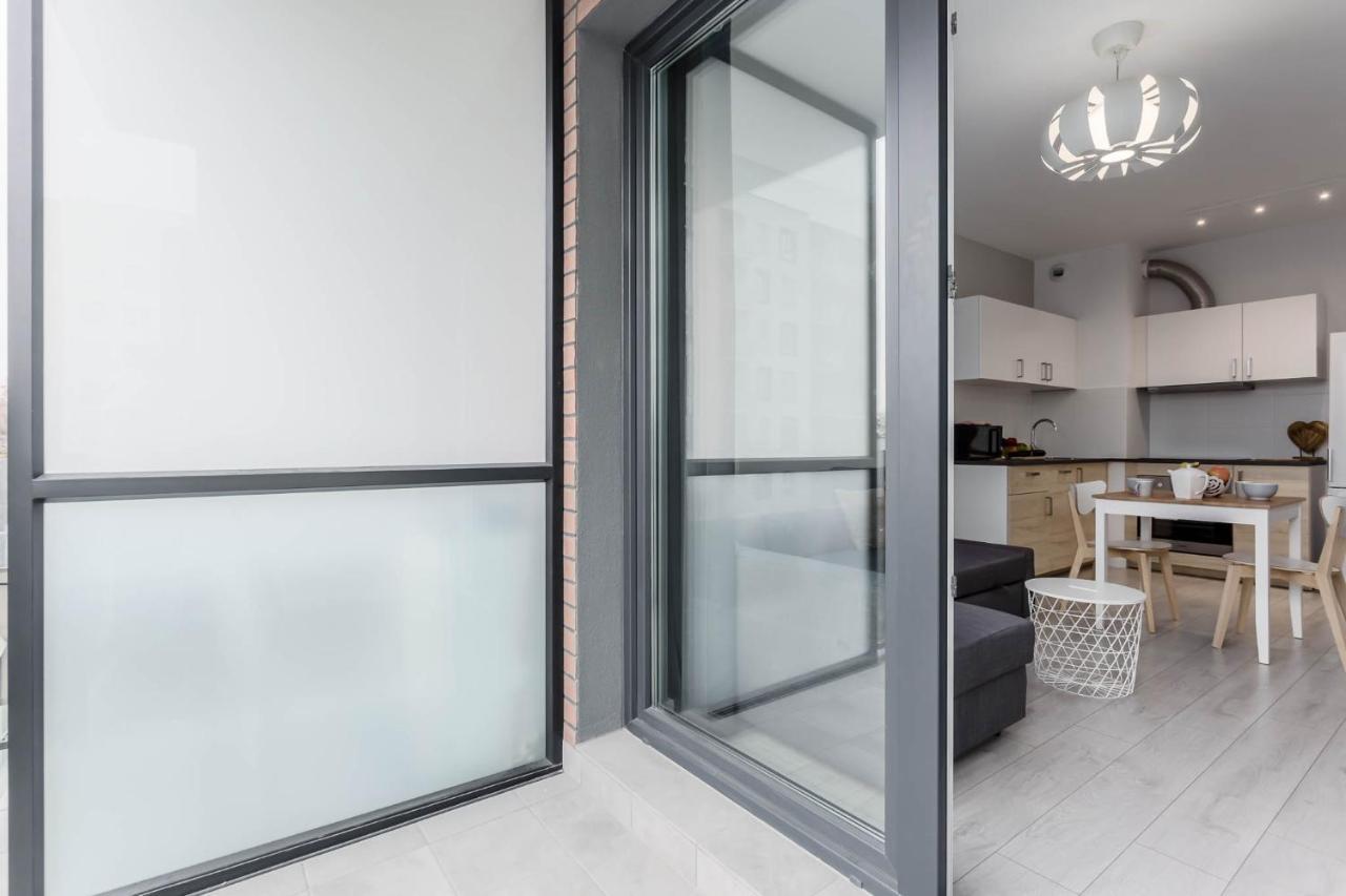 Chill Apartments Ursus Warsawa Bagian luar foto